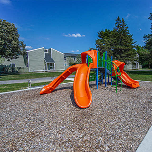 parkside houses – one to four-bedroom, one to one and a half-bath units – amherst, ny – off street parking – ub north – swimming pool – tennis court - cable/internet ready - in-unit laundry