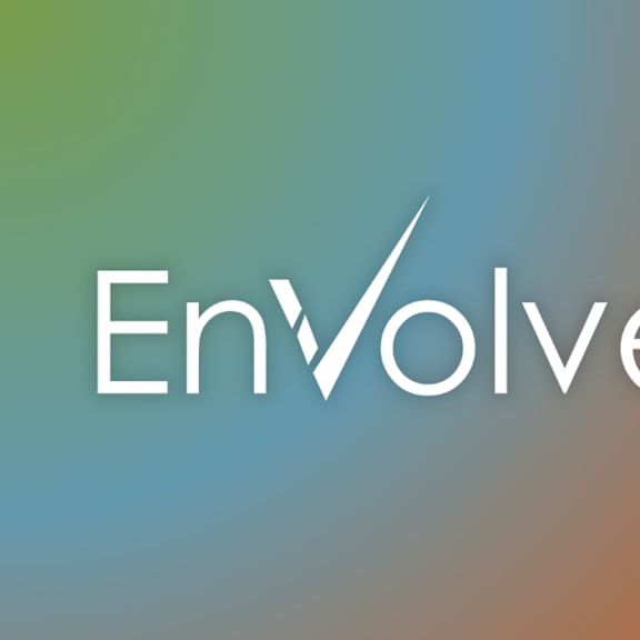 the image features the word "envolve" in a large, elegant font.