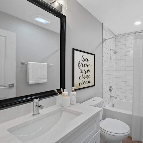 Thumbnail 12 of 14 Bathroom at Indian Creek Apartments*, Ohio