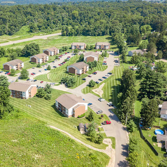 aerial view1 at sandhurst apartments, zanesville, ohio