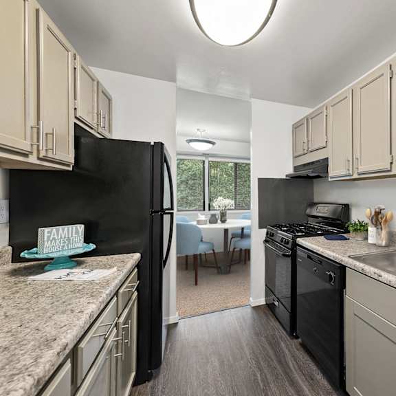kitchen at seven springs apartments, college park, 20740