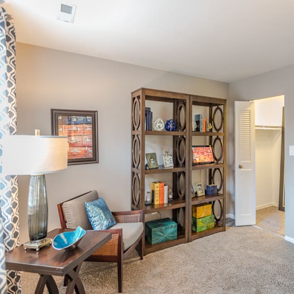 reading area at versailles apartments, towson