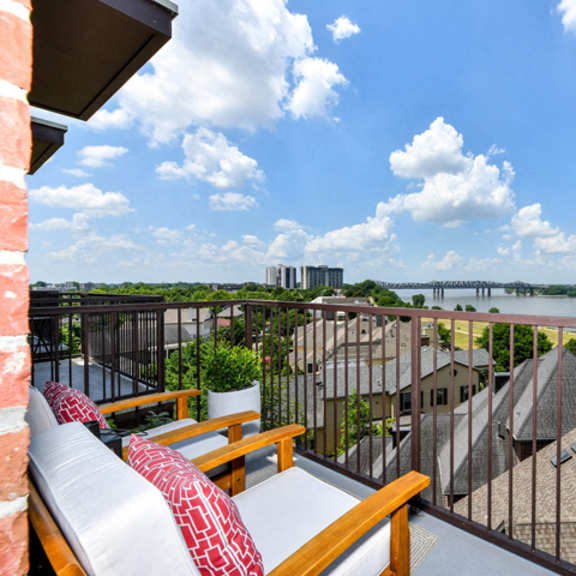 balcony and patio at the tennessee brewery, memphis, tn