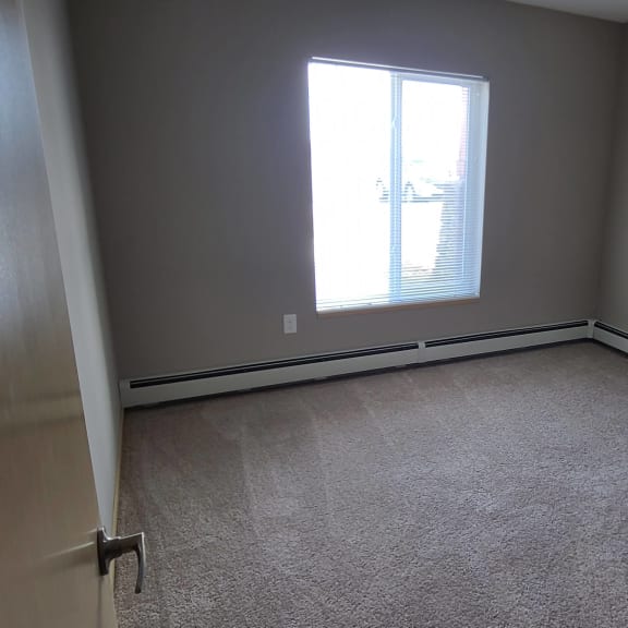 2nd bedroom 1