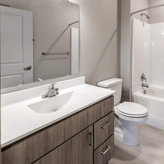 2br, 2ba - 1,357sf - second bathroom