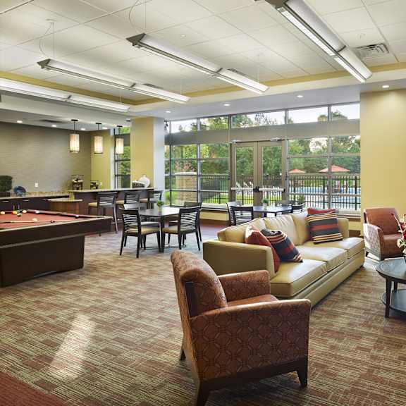 resident lounge at chaddwell