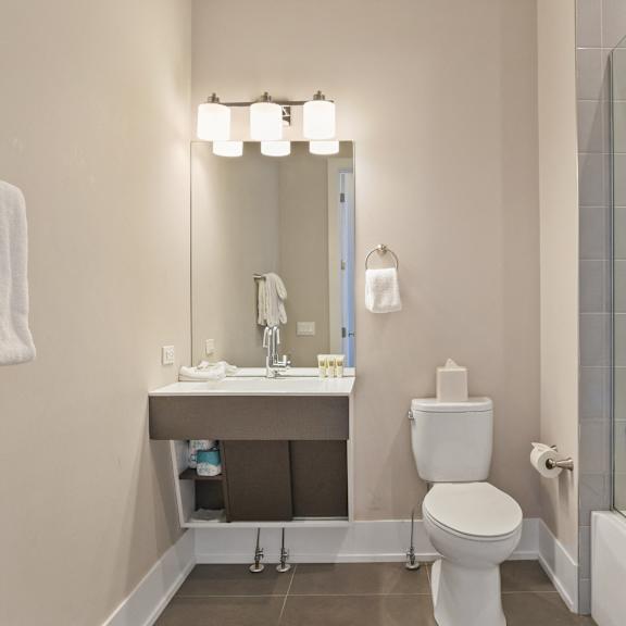 1 bed - 1 bath 943 crosby