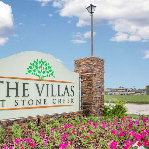 the villas at stone creek entrance sign