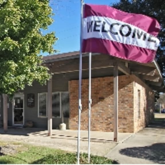 welcome sign at shenandoah bend apartments, louisiana, 70817