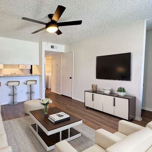 living room with a couch at shenandoah bend apartments, baton rouge, 70817