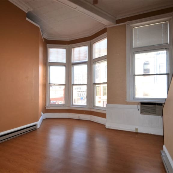 apartment 201 | 1 br | living area | loft | three sixty real estate