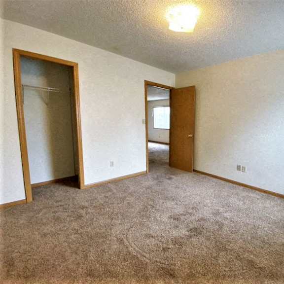 apartment | 2 br | 1 bath | bedroom | three sixty real estate