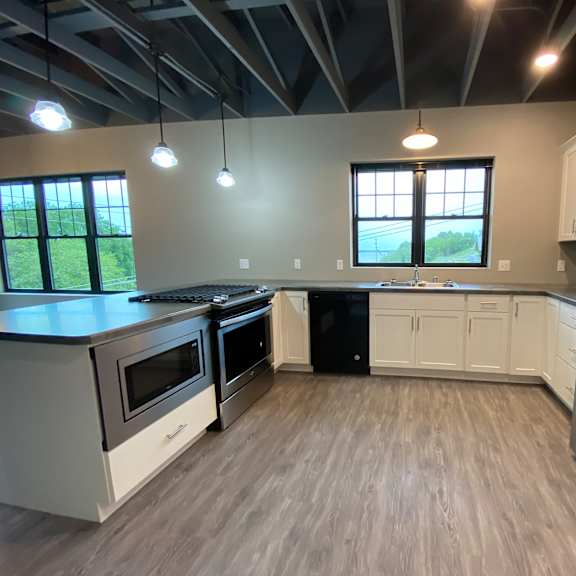 1 br|1b|100 irvin st.|kitchen