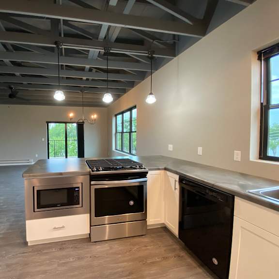 1 br|1b|100 irvin st.|kitchen