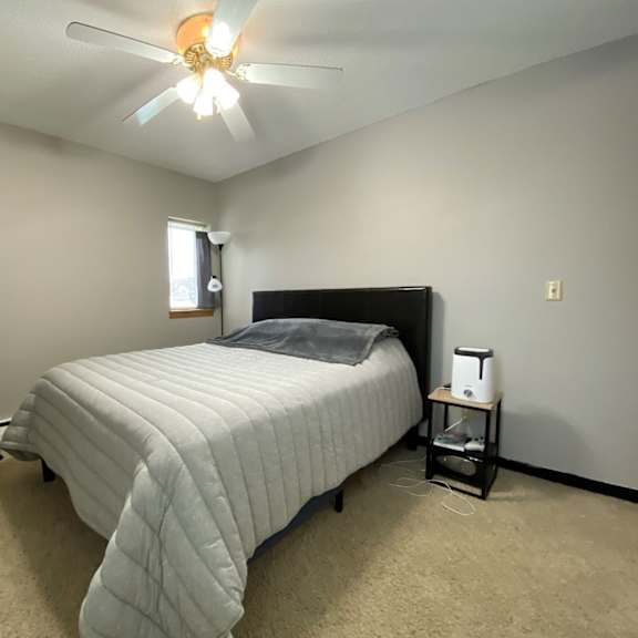 2 bedroom rental | river falls |falls apartments