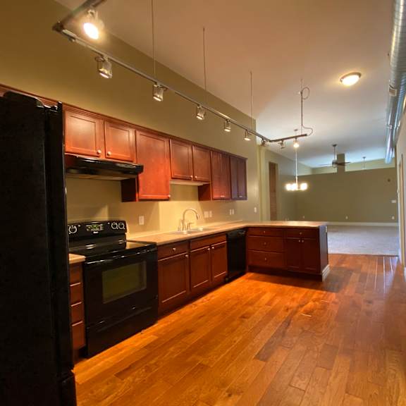 apartment 302 | 1 br | kitchen | three sixty real estate solutions