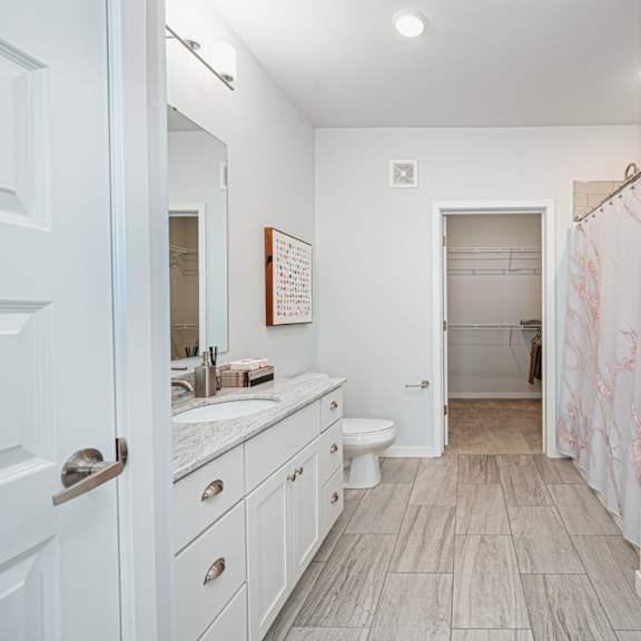 bathroom at the pointe at polaris