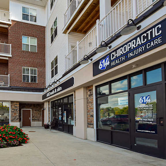 onsite retail at landmark lofts apartments in hilliard ohio