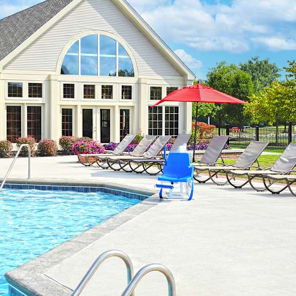 luxury pool at asherton of dublin apartments in ohio