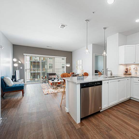 kitchen at the pointe at polaris