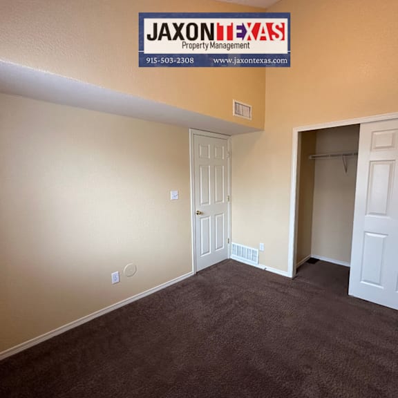 downstairs bedroom #2