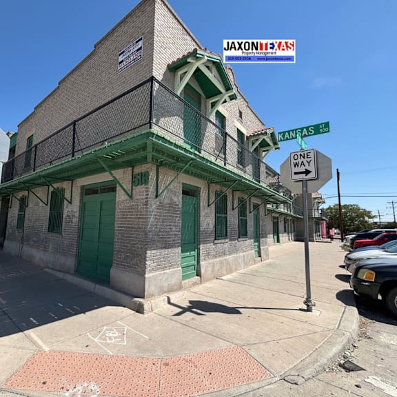 516 s kansas building