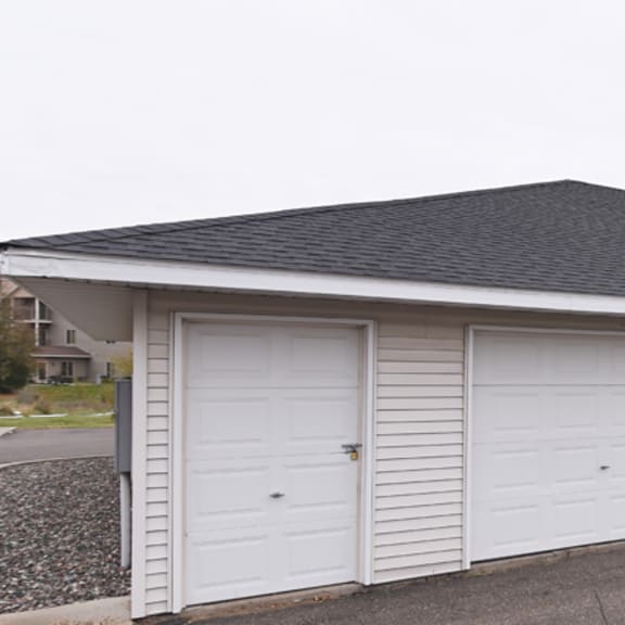 garages at hillcrest apartments, st cloud, mn