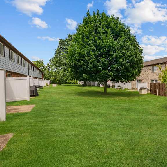 green outdoor at residences at grand blanc apartments - grand blanc, mi, grand blanc twp, michigan