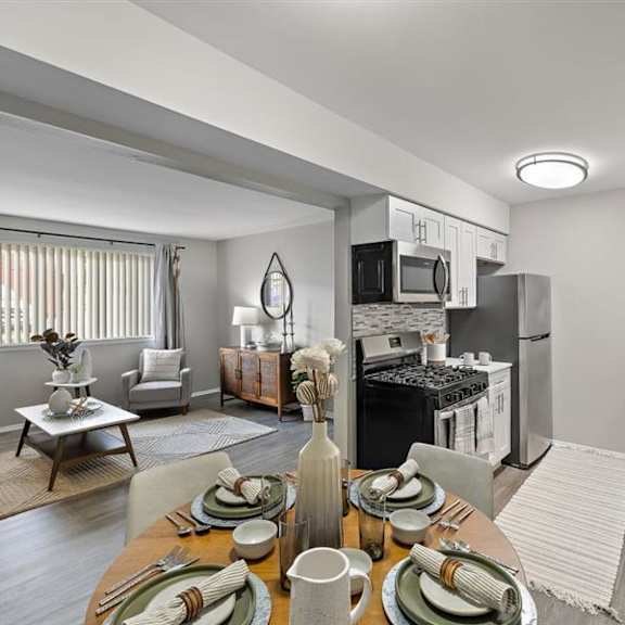 dining and kitchen at residences at grand blanc apartments - grand blanc, mi, grand blanc twp