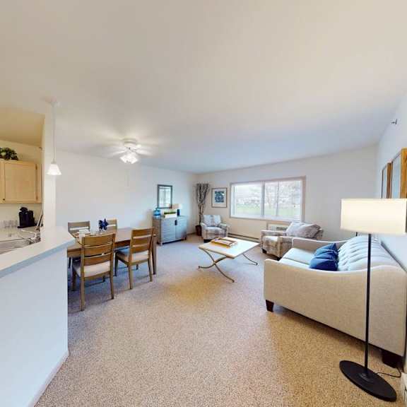 Property details for Forest Ridge Senior Community in Hales Corners, WI