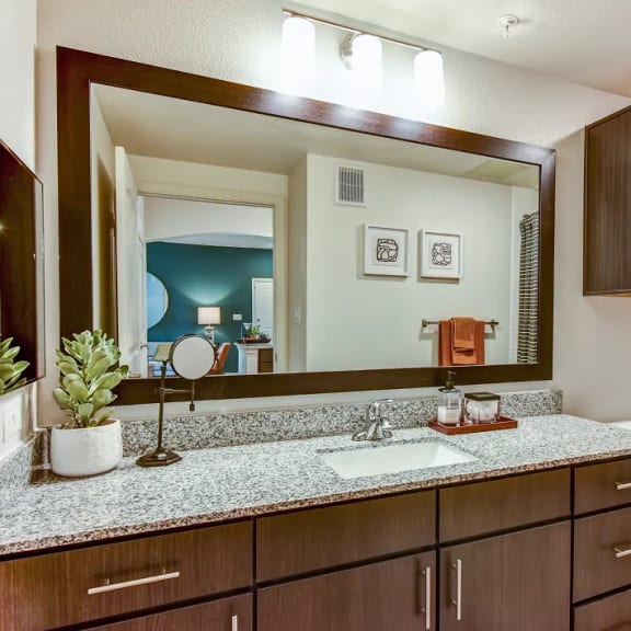 Thumbnail 8 of 9 A2 Bathroom