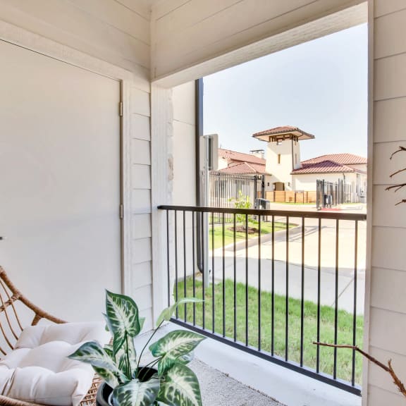 Thumbnail 9 of 16 Private Patios at Bridge at Delco Flats, Austin Texas