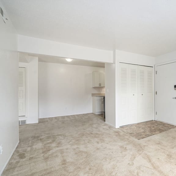Thumbnail 5 of 14 living and dining areas at Apple Ridge Apartments, Michigan, 49534