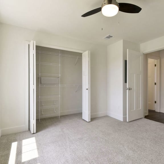 Thumbnail 10 of 10 1BE-Bed2plan at Chase Creek Apartment Homes, Huntsville, AL, 35811