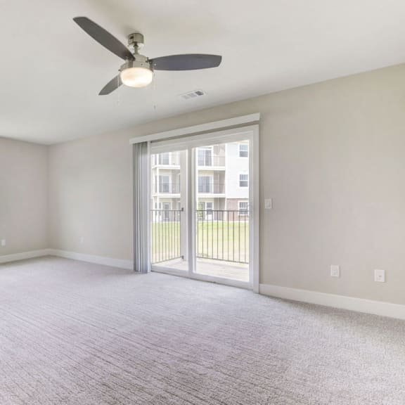Thumbnail 3 of 10 1BE-LR1plan at Chase Creek Apartment Homes, Huntsville, AL, 35811