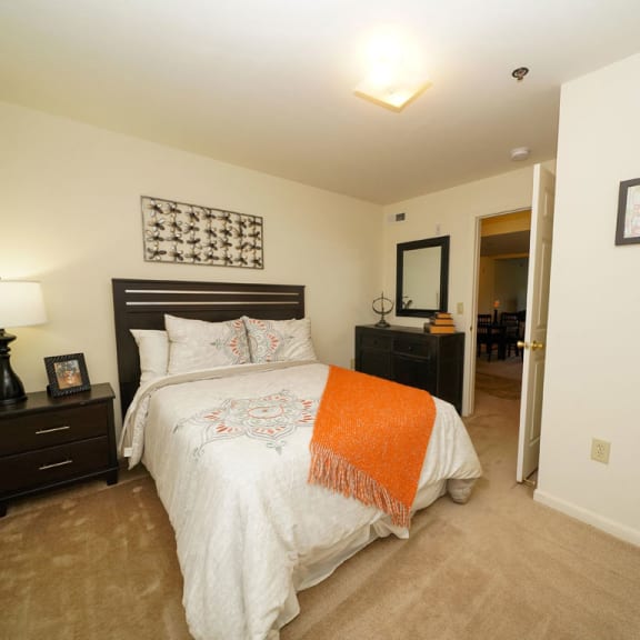 Thumbnail 9 of 10 1B-Bed1plan at Limestone Creek Apartment Homes, Madison, AL, 35756