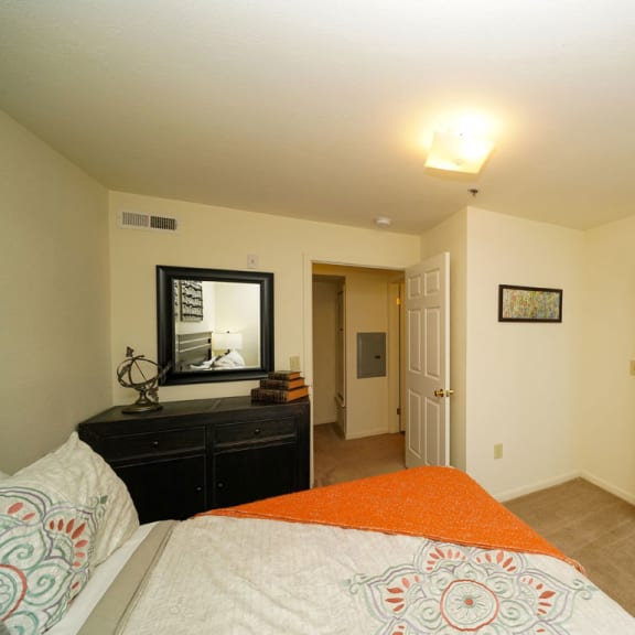 Thumbnail 10 of 10 1B-Bed2plan at Limestone Creek Apartment Homes, Madison