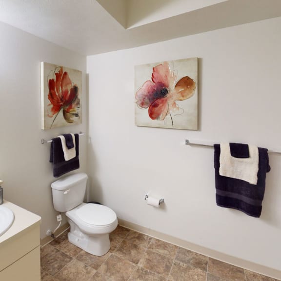 Thumbnail 6 of 8 1B-Bath1plan at Tracy Creek Apartment Homes, Ohio