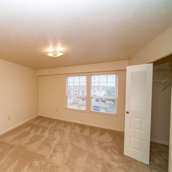 Thumbnail 7 of 8 1BE-Bed1plan at Tracy Creek Apartment Homes, Ohio