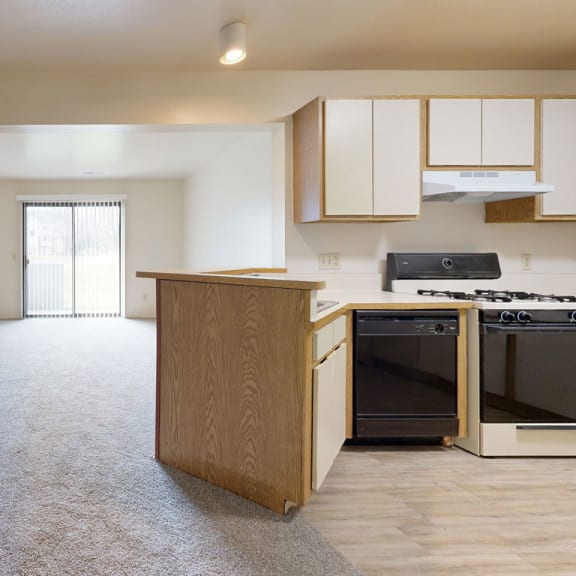 Thumbnail 3 of 8 2BA-LR1plan at Trappers Cove Apartments, Lansing, 48910