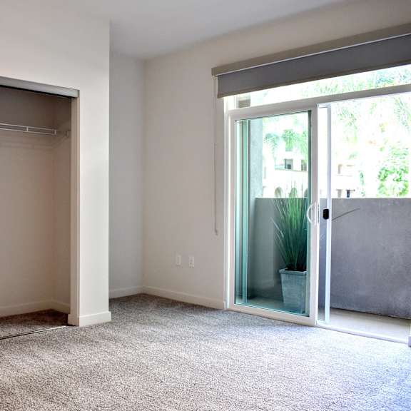 room with carpeted floor at casa mira view apartments, san diego, california