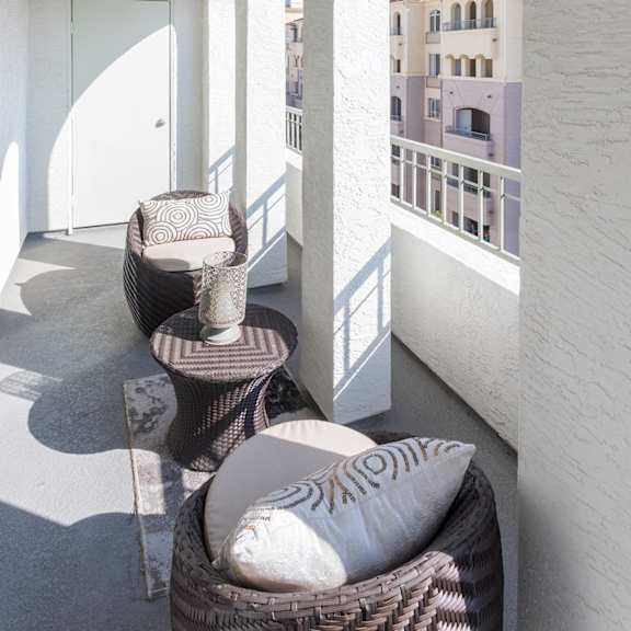 balcony and patio at la jolla crossroads apartments, san diego