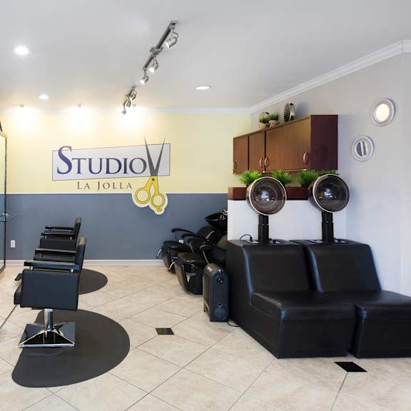 hair salon at la jolla crossroads apartments, california
