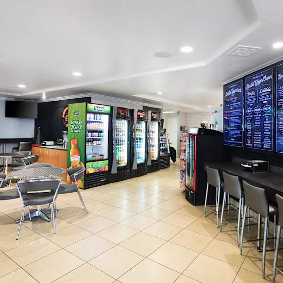 crossroads cafe at la jolla crossroads apartments, san diego, ca, 92122