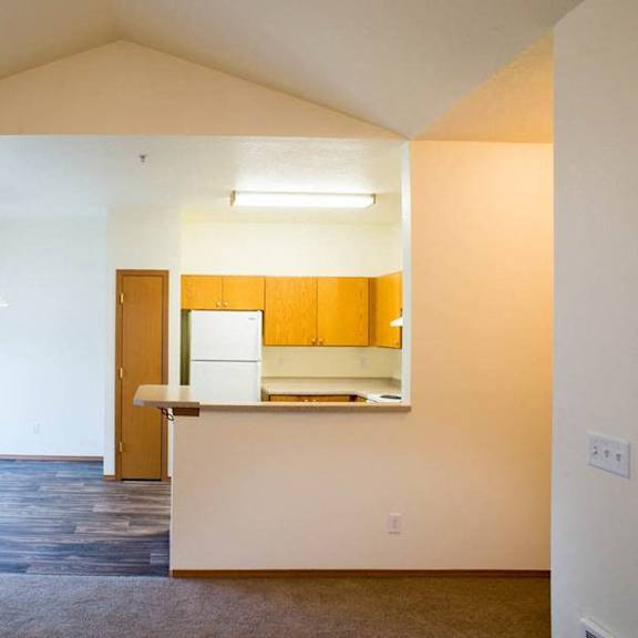 hardwood floors in the kitchen at redwood acres, vancouver, wa