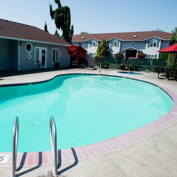 community pool at redwood acres, vancouver, washington