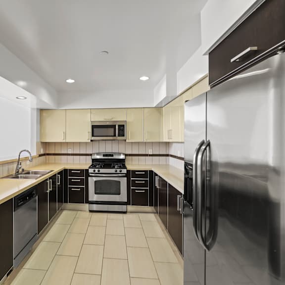 large-size kitchen with energy-efficient appliances