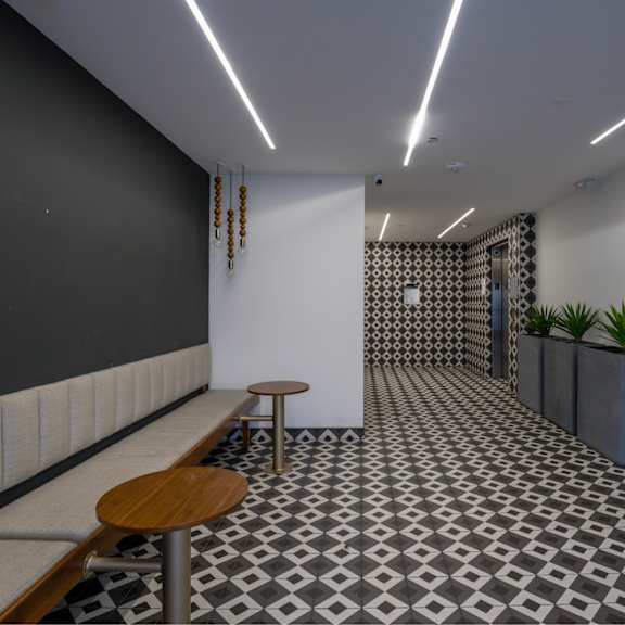 lobby and elevator of barry diamond by wiseman