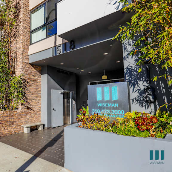 front entrance of santa monica federal