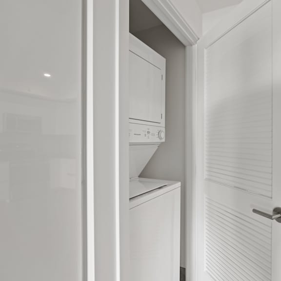 washer and dryer at gramercy park by wiseman, los angeles, ca, 90004
